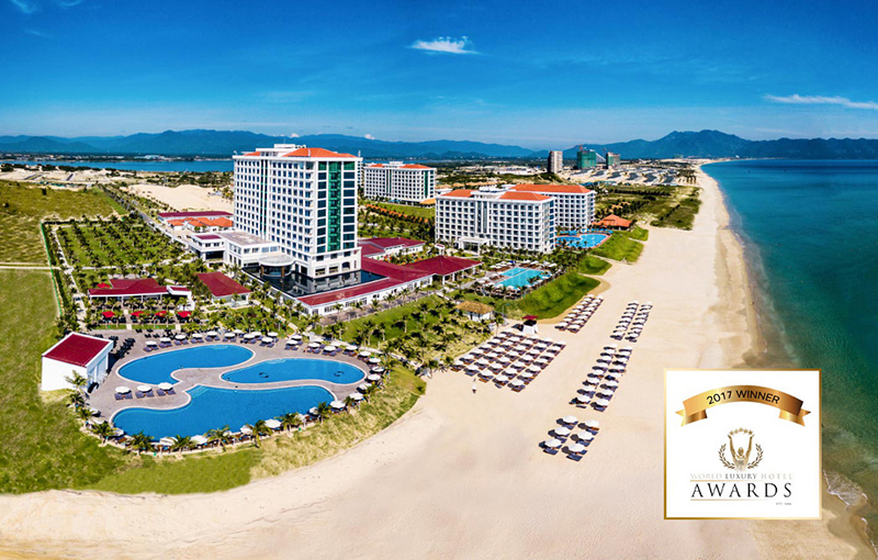 Swandor: 2   World Luxury Hotels Awards!