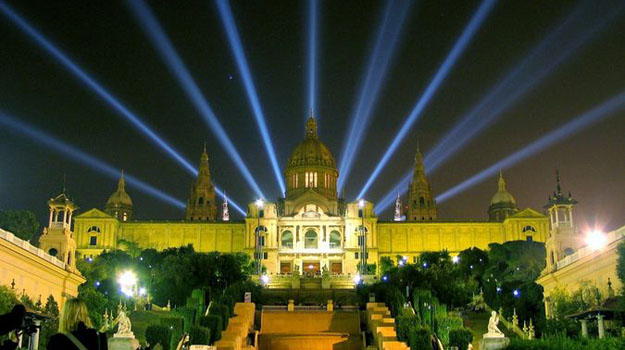 Гражданам РФ будут приносить испанские визы на дом Виза в Испанию