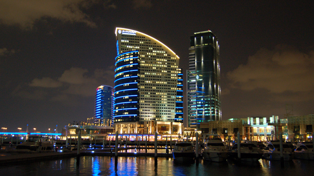 ����� � ���